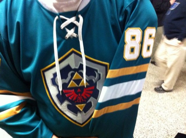 Nintendo Spotting: Zelda hockey jersey 